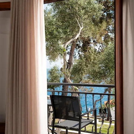 Acroterra - Easy Living Aparthotel *