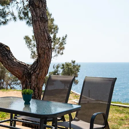 Acroterra - Easy Living Appart hôtel Alikí
