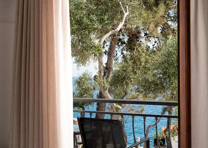 Acroterra - Easy Living Lejlighedshotel 3*