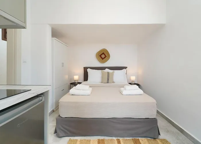 Acroterra - Easy Living Alikí