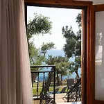 Ξενοδοχείο με διαμερίσματα Acroterra - Easy Living 3*