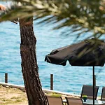 Acroterra - Easy Living