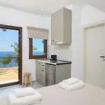 Acroterra - Easy Living Aparthotel