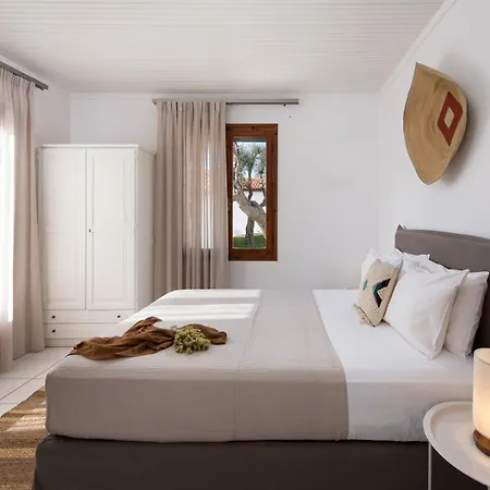 Acroterra - Easy Living 3* Alikí