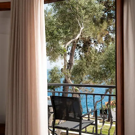 Acroterra - Easy Living Lägenhetshotell 3*