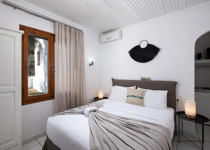 Acroterra - Easy Living