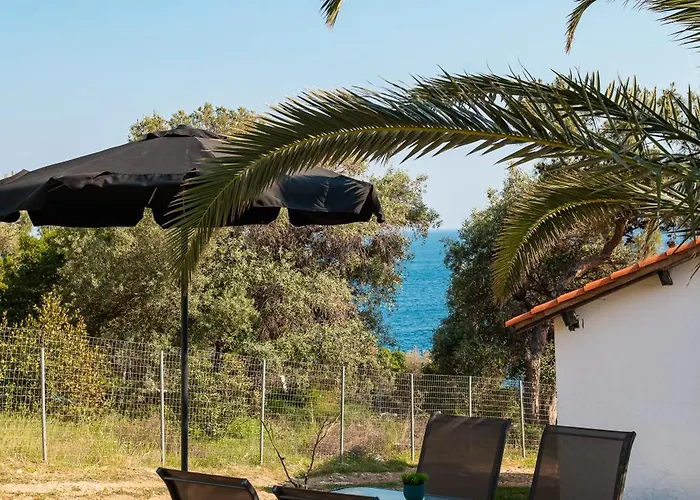 Acroterra - Easy Living