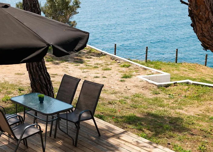 Acroterra - Easy Living Aparthotel 3*